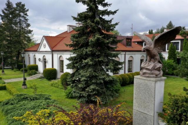 Hotel "Zajazd Napoleonski" วอร์ซอ ภายนอก รูปภาพ